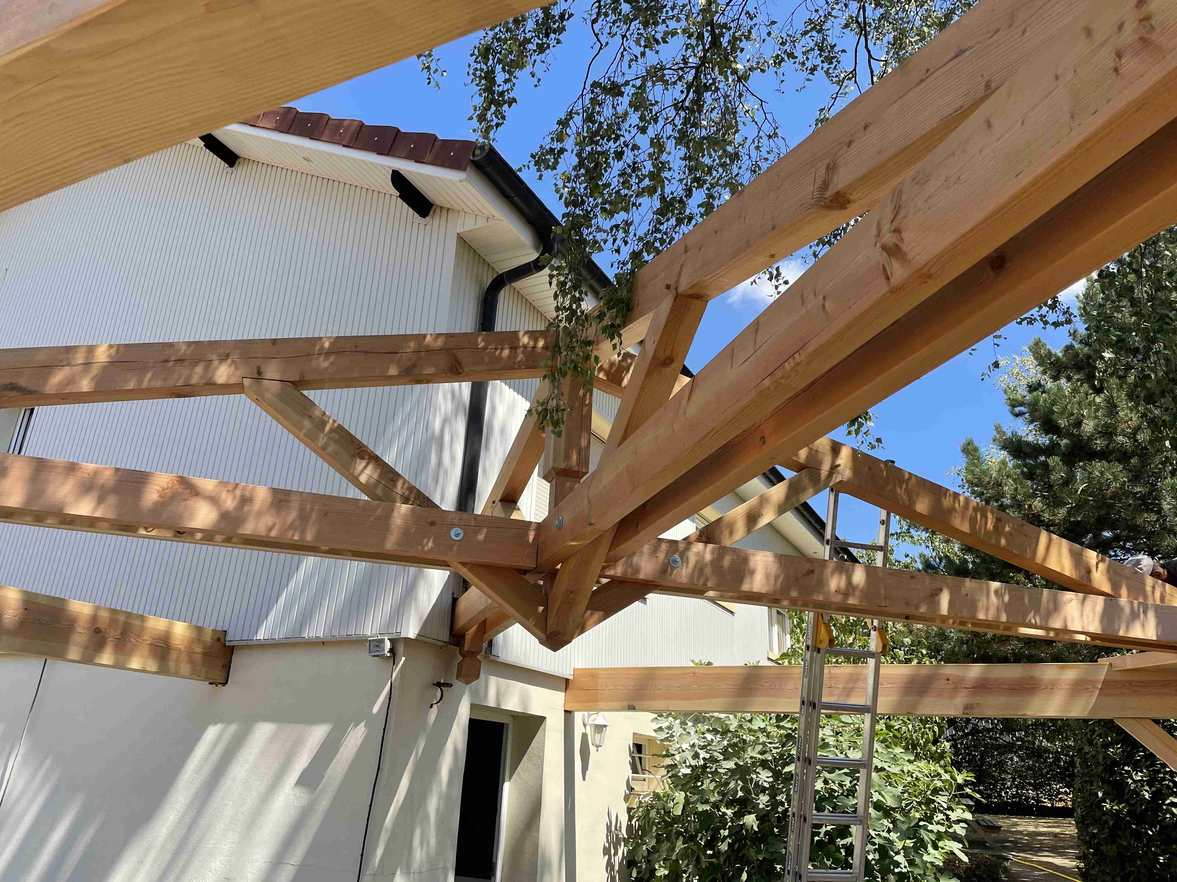 Projet Auvent charpente traditionnelle de chez espace toiture rénovation